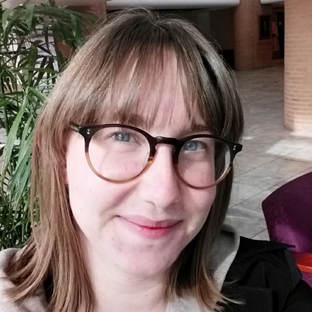 Meet your Posher, Emma